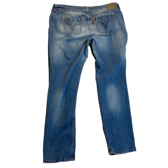 Levis Womans Jeans Size 18W 34x32 Distressed Blue Denim Comfortable Mid Rise - Picture 2 of 16